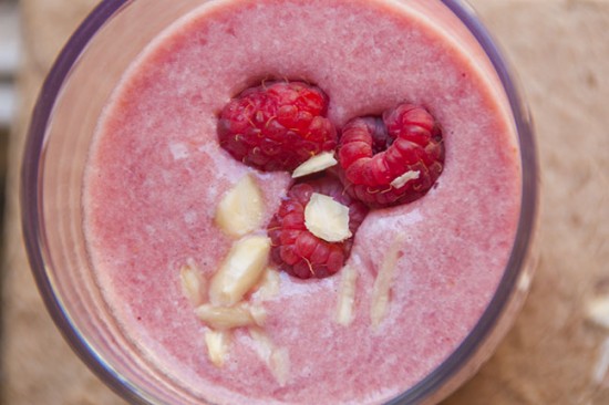 Smoothie amandes-framboises