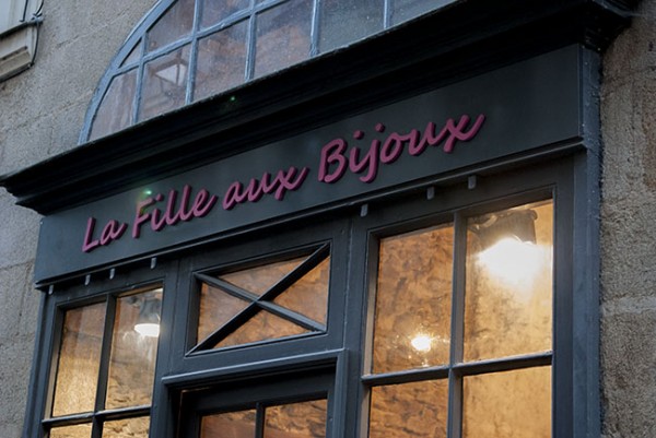 la-fille-aux-bijoux-facade