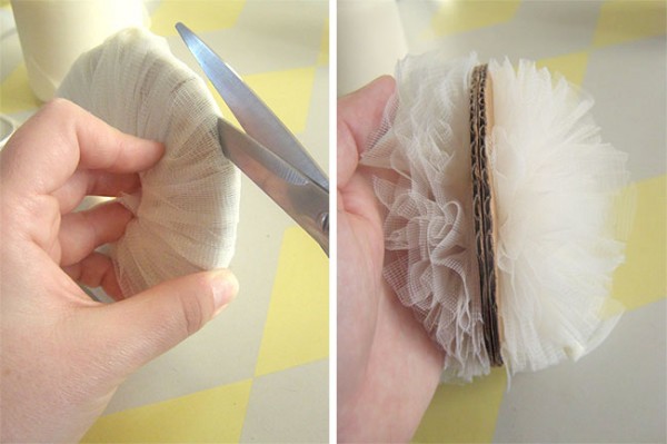 DIY pompons en tulle pour déco romantique